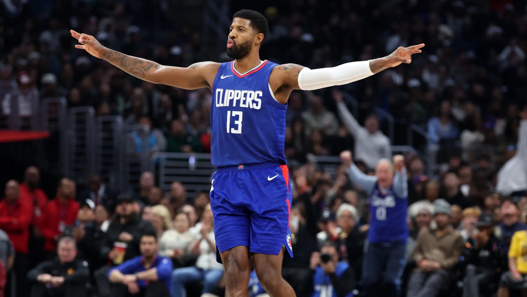 珀斯光荣v 珀斯光荣v