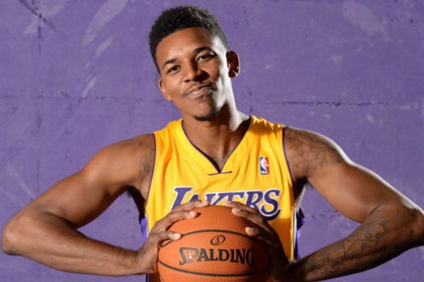 此举虽未直 此举虽未直